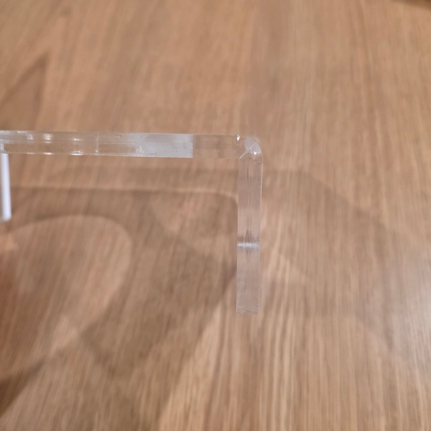 Aevan Epoch | Frosted Acrylic Pet Bowl Stand