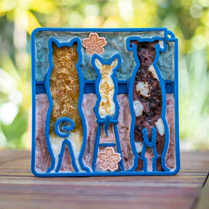 Waiting Dogs eTray - Shallow Slow Feeder Bowl for Enrichment | USA Made